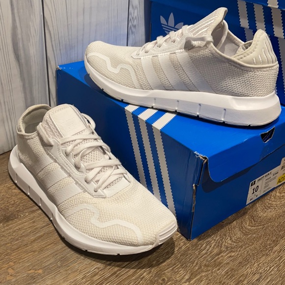 Adidas Swift Run X Sz.9 - Picture 1 of 6